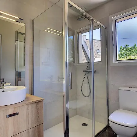 Maison Recente A 200m De La Plage Avec Terrasse Vue Mer A - Fr-1-370-37 Crozon